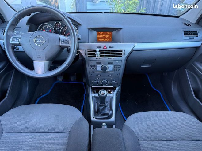 Opel Astra 1.7 cdti 100ch cosmo vente  pro Gris de 2007