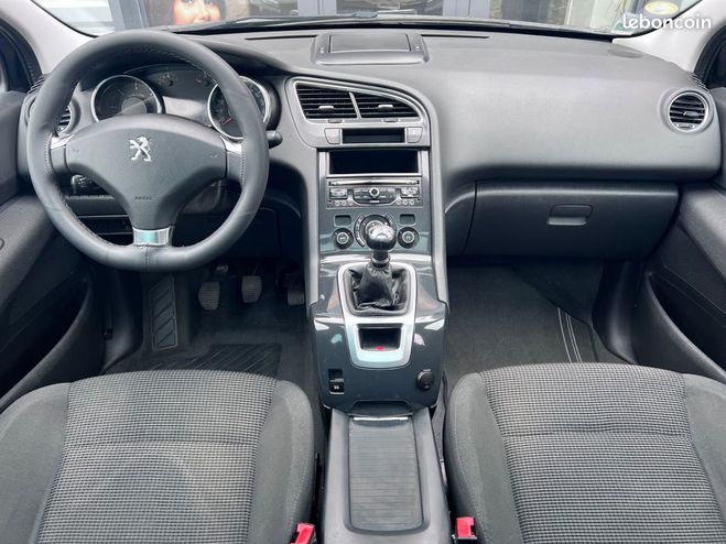 Peugeot 5008 1.6 bluehdi 120ch style -toit pano- dist Noir de 2015