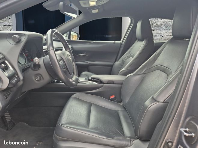Lexus UX 2.0 250 h 184h 150 hev 1.4kwh luxe plus  Gris de 2019