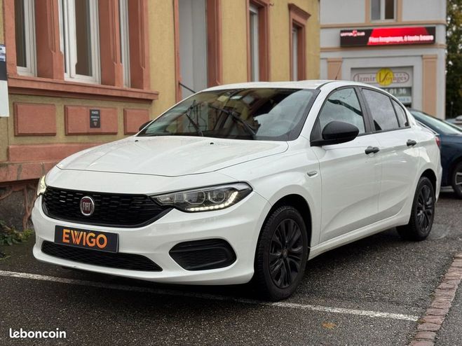 Fiat Tipo 1.4 95 street start stop- premiere main  Blanc de 2019
