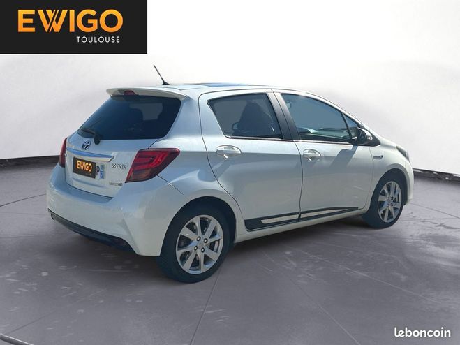 Toyota Yaris 1.5 vvti 100h 75 hybrid full-hybrid atti Blanc de 2014