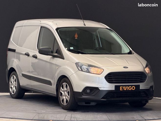 Ford Transit Courier fourgon 1.5 tdci 75ch trend busi Gris de 2018