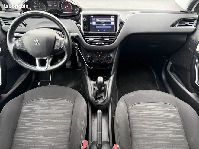 Peugeot 208 80ch urban soul distribution faite Blanc de 2015