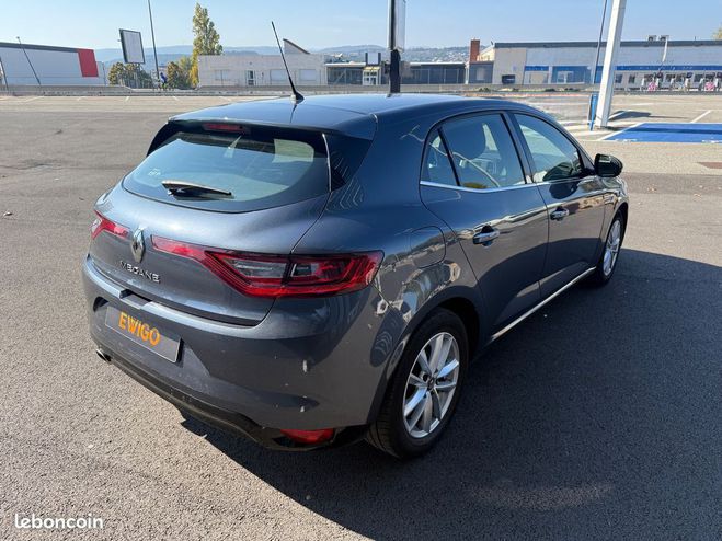 Renault Megane 1.2 tce 130 energy zen Gris de 2017