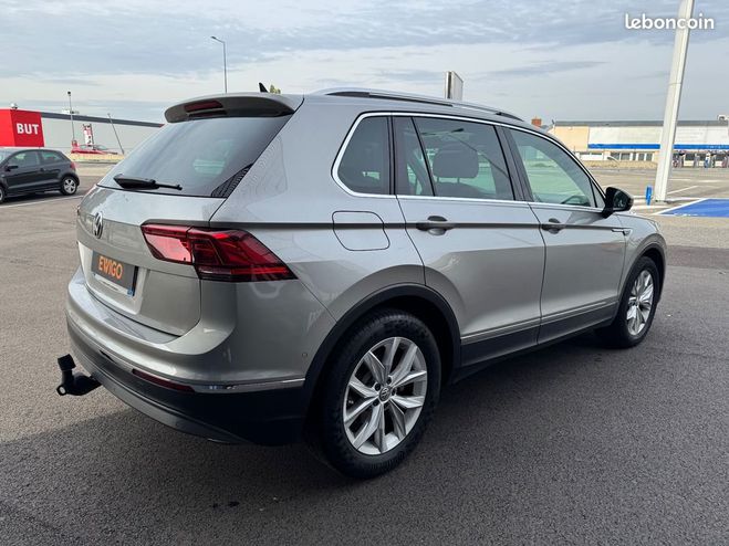 Volkswagen Tiguan 2.0 tdi 150 carat exclusive dsg bva Gris de 2019