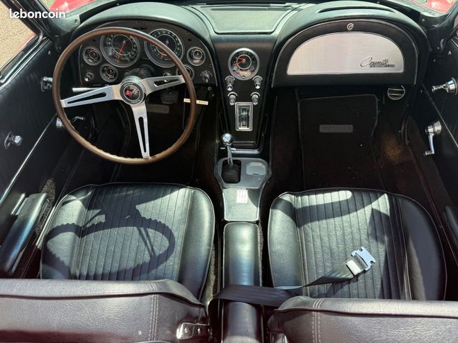 Chevrolet Corvette sting ray cabriolet v8 327ci boite manue Rouge de 1964