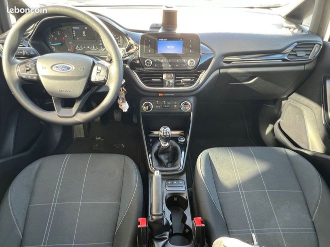 Ford Fiesta 1.5 tdci 85 trend start-stop Blanc de 2018