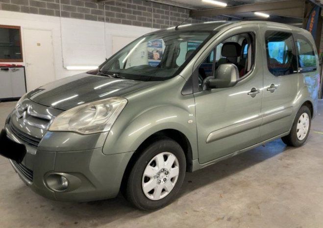 Cliquer pour voir la photo suivante Citroen Berlingo 1.6 VTI 95CH BIVOUAC 4P Vert C de 2011