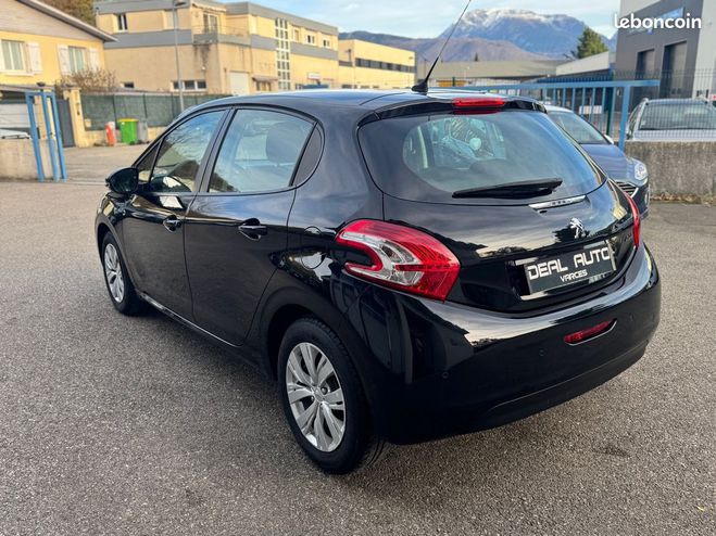 Peugeot 208 1.2 VTi 82ch Active 5p Noir de 2014