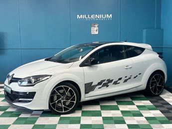  Voir détails -Renault Megane III COUPE 2.0T 265CH STOP&START RS LUXE à Royan (17)