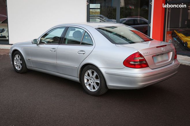 Mercedes Classe E 220 CDi 2.1 lgance 150ch Gris de 2003