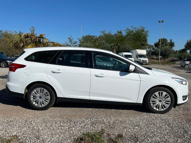 Ford Focus 1.5 TdCi Turbo 95ch Blanc de 2017