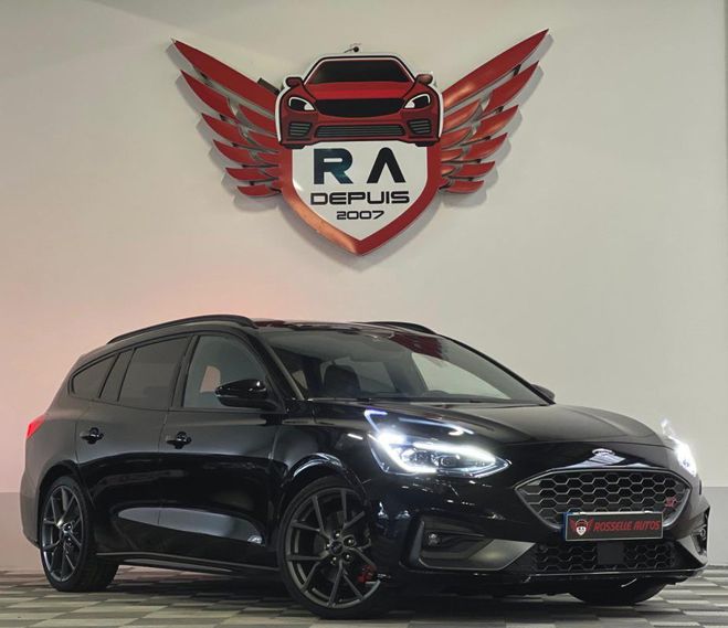 Cliquer pour voir la photo suivante Ford Focus ST 2.3 ECOBOOST 280CH SW Noir Métallisé de 2019