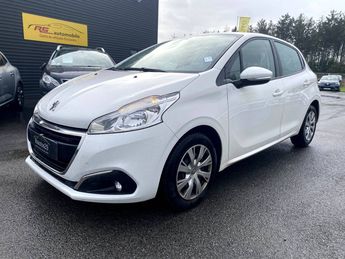  Voir détails -Peugeot 208 1.5 BlueHDi 100ch E6.c Active 5p à Quimperl (29)