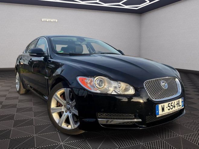 Jaguar XF 211 3.0 V6 Diesel Luxury - CUIR GPS CAM Noir de 2011