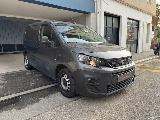 Peugeot Partner FOURGON 1.2l PURETECH 130 CV ASPHALT - C Gris de 2020