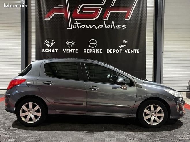 Peugeot 308 1.6 HDi110 Feline FAP BVM6 5p Gris de 2008