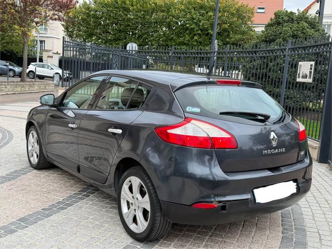 Renault Megane 3   2400  de 2010