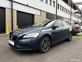  Voir détails -Volvo V40 2,0L T2 122CH MOMENTUM GRATUITE à Fresnes (94)