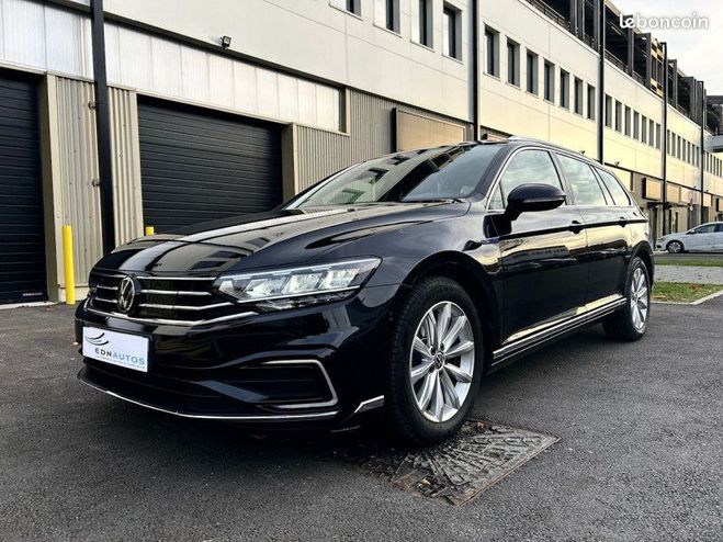 Cliquer pour voir la photo suivante Volkswagen Passat SW 1.4 TSI 218CH HYBRIDE GTE BUSINESS DS Noir de 2022