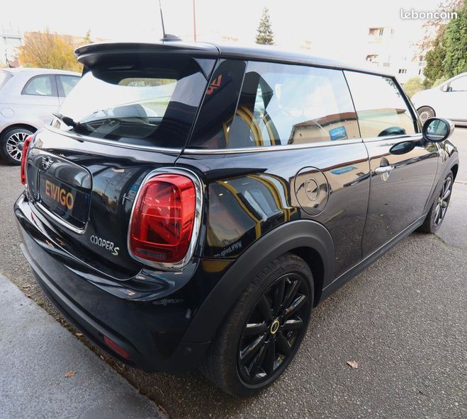Mini Cooper 185 ch 102ppm 28.9kwh se bva   toit ouvr Noir de 2020