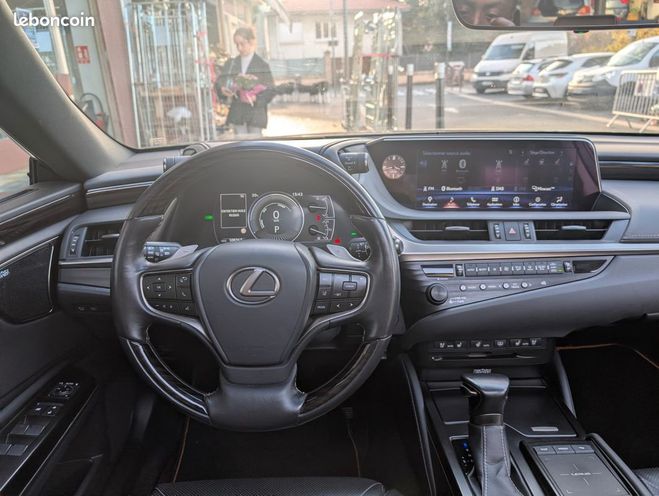 Lexus ES 2.5 300 h 218h 180 hev 1.6kwh business b Noir de 2018