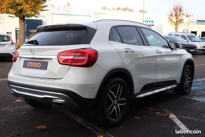 Mercedes Classe GLA Classe 1.6 180 carplay-toit panoramique- Blanc de 2016