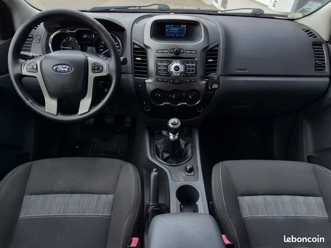 Ford Ranger double cabine 2.2 tdci 150 limited 4x4 Bleu de 2014