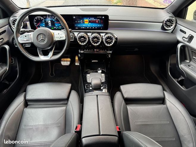 Mercedes Classe A 1.3 250 e 218h 160 amg-line hybrid 15.6k Noir de 2021