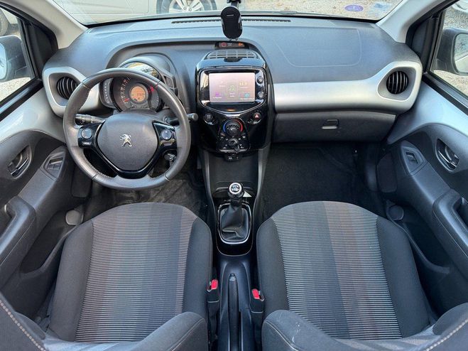 Peugeot 108 1.2i 82cv Allure Gris de 2014