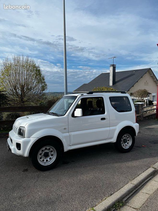 Suzuki Jimny 1.3 vvt JX 4x4 85 cv Blanc de 2016