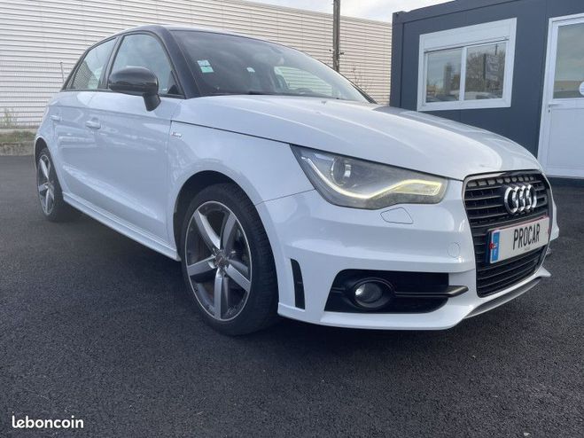 Audi A1 Sportback 1.6 TDI 90CH FAP S LINE 5 PLAC Blanc de 2013
