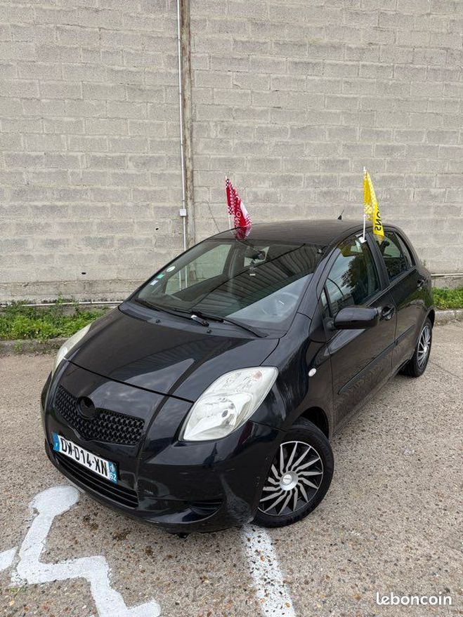 Toyota Yaris 5 portes 1.3 VVTi Anne 2006 205.000KM C Noir de 2006
