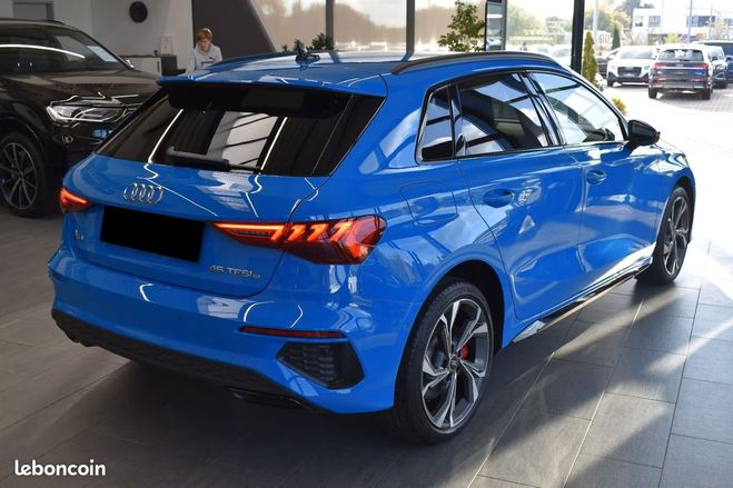 Audi A3 Sportback 45 TFSI e 245CH S TRONIC LINE  Bleu de 2021
