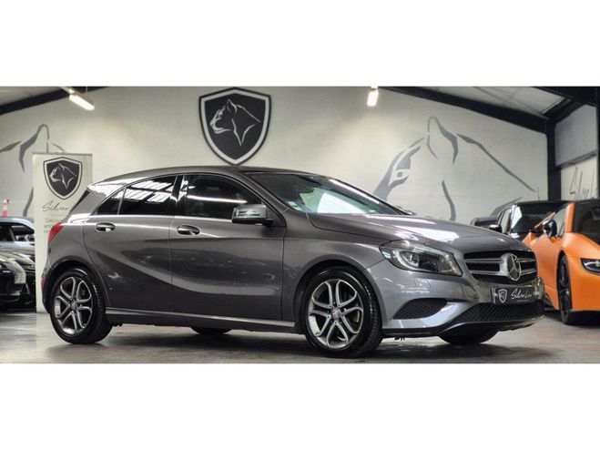 Mercedes Classe A 180 Sensation / HISTORIQUE / BVM / PANO Gris mtallis de 2015