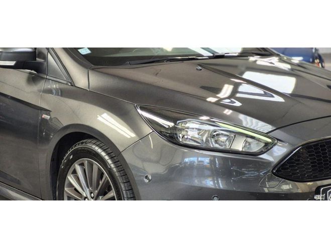 Ford Focus SW 1.5 SCTi EcoBoost 150 ST LINE BREAK P GRIS de 2017