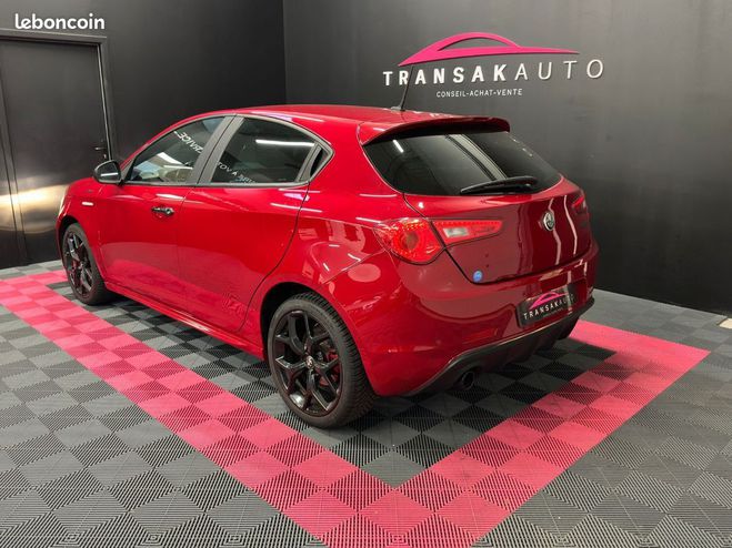 Alfa romeo Giulietta SERIE 3 1.6 JTDm 120 ch SS Sprint SUIVI  Rouge de 2021