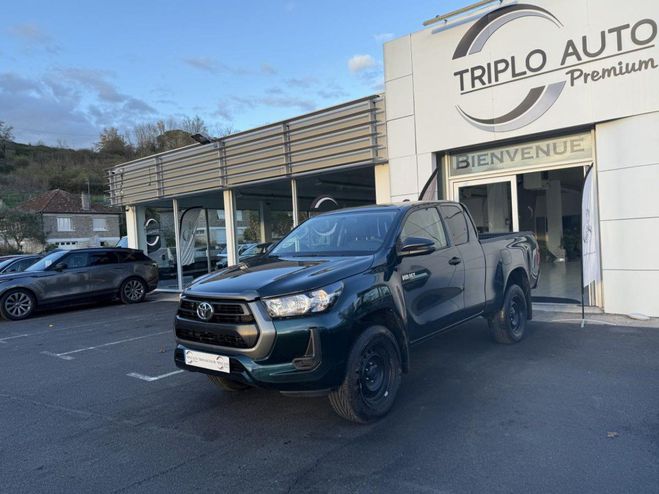 Toyota HI LUX 2.4L D-4D 4x4 PICK UP X-TRA CABINE LeCap VERT FONCE de 2023
