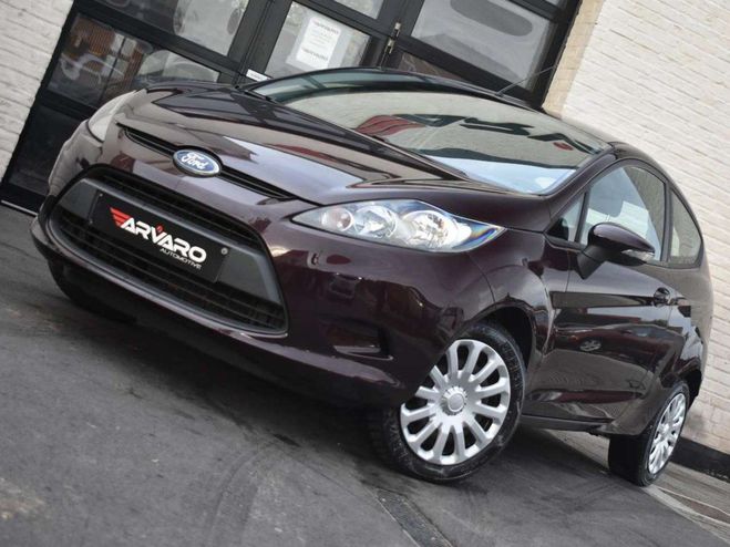 Cliquer pour voir la photo suivante Ford Fiesta 1.25i Topstaat Airco PDC Garantie Noir Métallisé de
