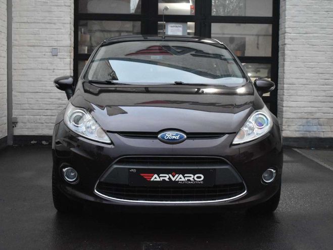 Ford Fiesta 1.25i Titanium Xenon Airco Garantie Noir Mtallis de 