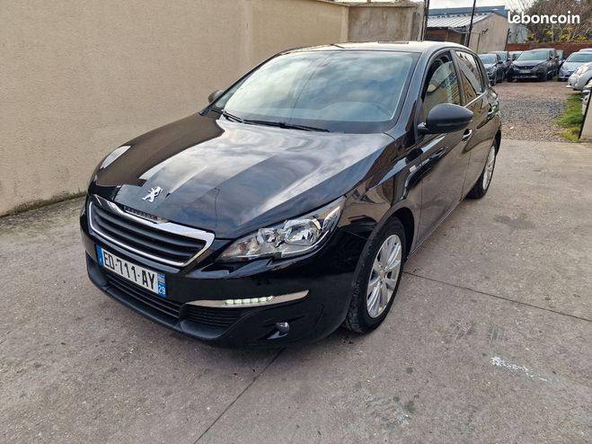 Peugeot 308 essence 110ch s&s style garantie 12-mois Noir de 2016