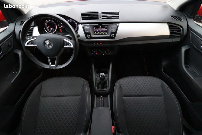 Skoda Fabia 1.2 tsi 90 ch greentec tour-de-france Rouge de 2015