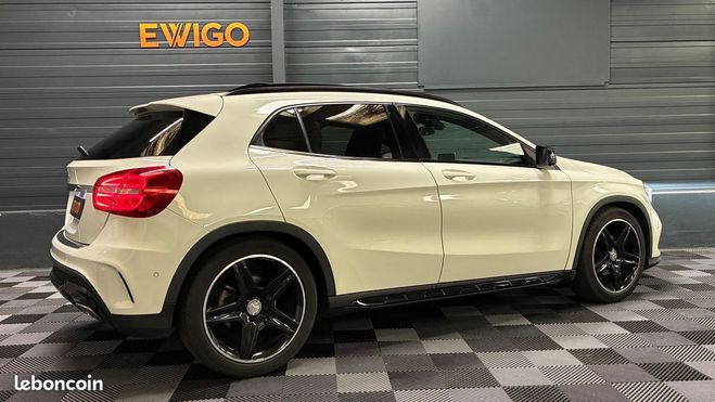 Mercedes Classe GLA Classe 2.2 200 cdi 135 amg line bva ch Blanc de 2016