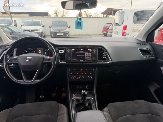 Seat Ateca 1.6 tdi 115 ch bvm6 xcellence camera car Gris de 2017
