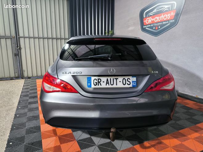 Mercedes Classe CLA ng Brake Break orange art 200 CD 136cv G Gris de 2015