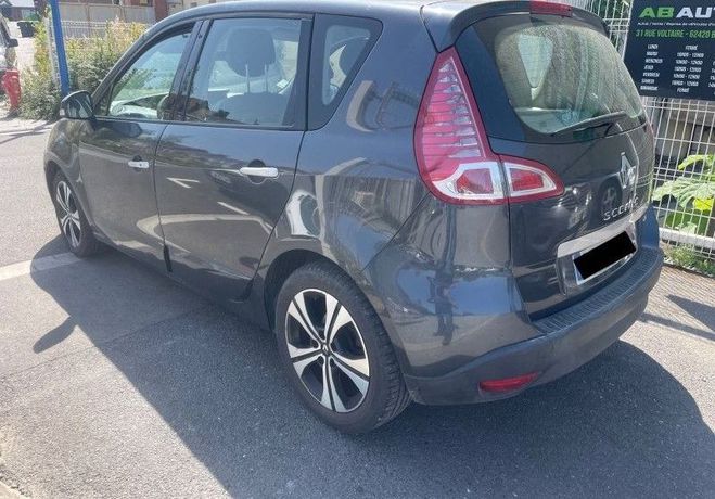 Renault Scenic III 1.5 DCI 110CH FAP BOSE  de 2011