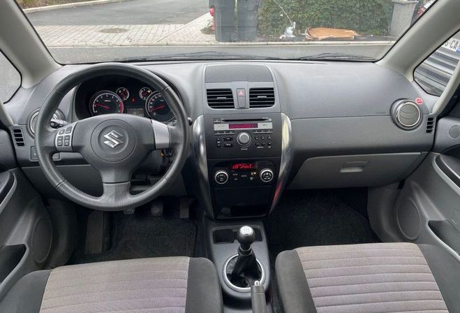 Suzuki SX4 1.6 VVT GLX  de 2010