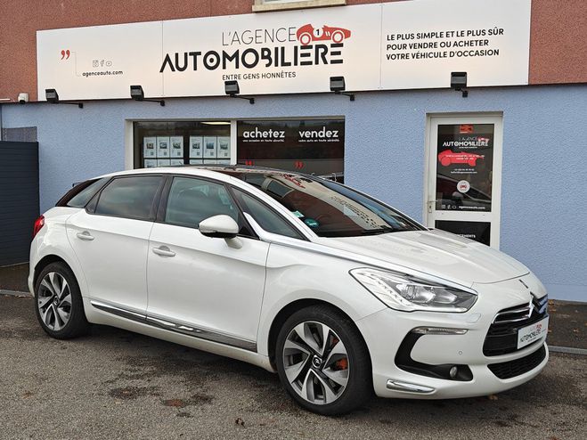 Cliquer pour voir la photo suivante Citroen DS5 2.0 HDi160 Sport Chic Blanc de 2012