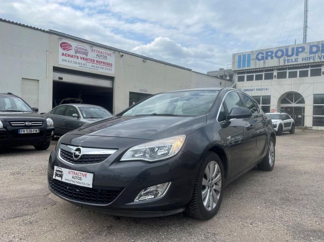 Opel Astra 1.7 CDTI 110CV COSMO BVM6 GRIS FONCE de 2010