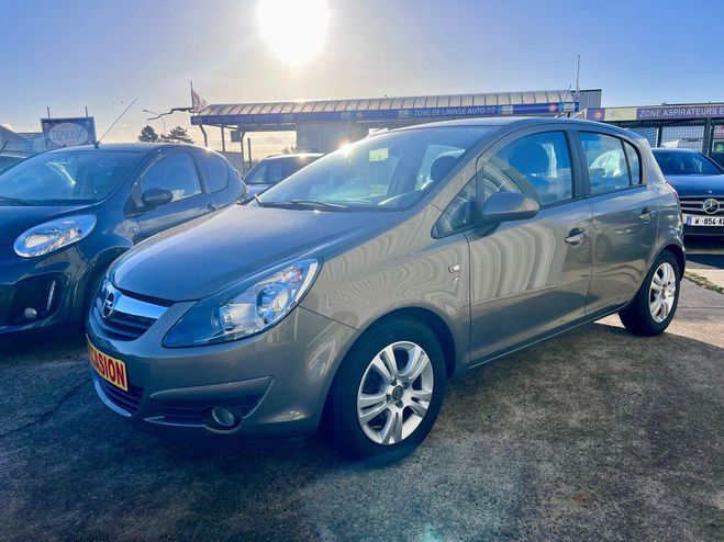 Opel Corsa 1,2 85 CH EDITION 111 Marron Clair de 2010